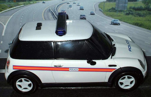 POL-DO: Polizei beschlagnahmt Autos, schlägt Messerträger-Verbot vor - und setzt konsequent auf die Umsetzung des Konzepts 'Präsenzfokus'