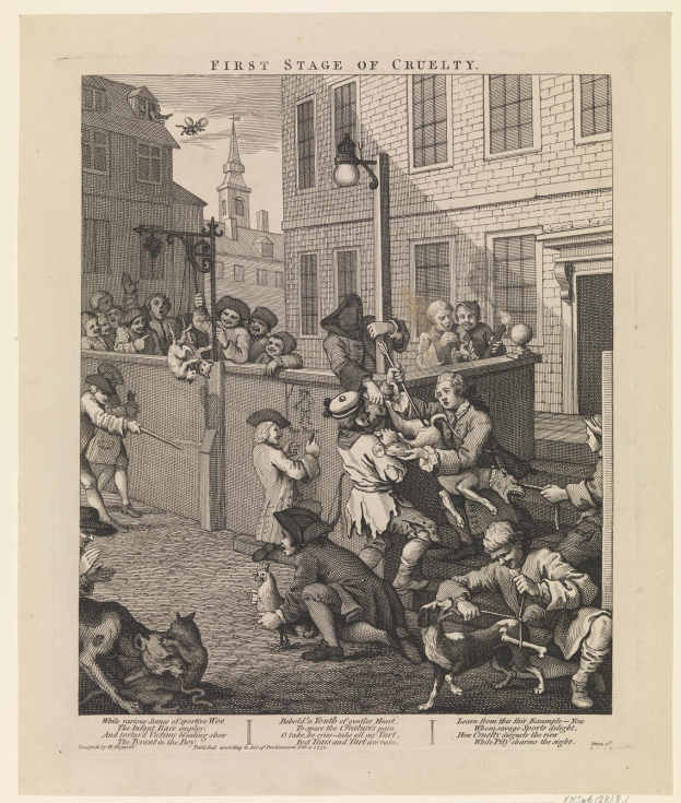 Eine Gruppe von Menschen und Tieren versammelt sich vor einem Gebäude mit Fenstern und einer Laterne, mit dem Text "Erste Stufe der Grausamkeit" unten.