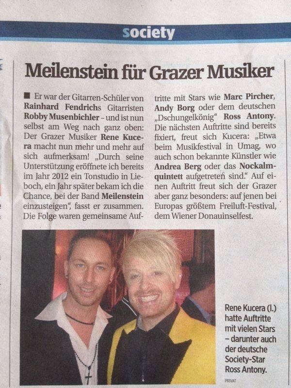 Zwei Männer in Anzügen lächeln in einem Zeitungsartikel mit der Überschrift "Grazer Musiker" vom März 2012.